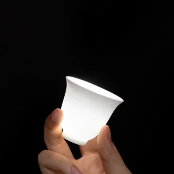 Ovelhas Jade Gordura De Vidro Branco De Porcelana, Copos De Chá Utilidades Domésticas Xícara De Chá De Simples Kung Fu De Chá De Cerâmica Pequena Xícara De Chá De Chávena Com Pires
